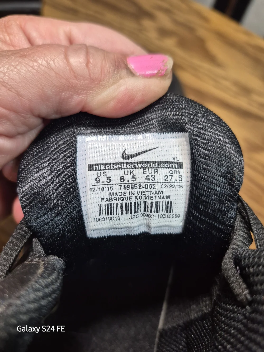 Nike Alpha Black and White Men's Athletic Cleats 9.5
